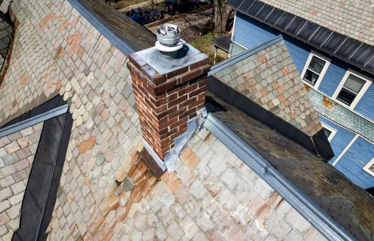 Chimney repair and rebuilding services by expert masons in Fremont, CA